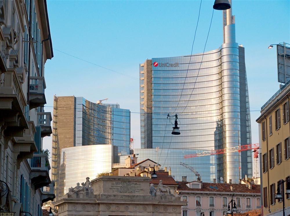 Milano - Unicredit Tower vista da corso Garibaldi